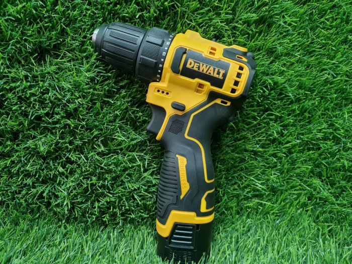 dewalt18bit_1